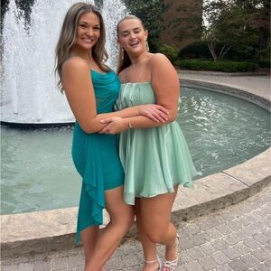 blue-green  / dark turquoise dress